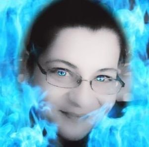 Meet your Posher, Thea